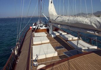 Queen Of Karia yacht charter lifestyle
                        