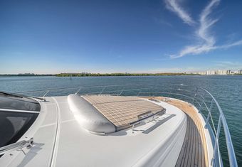 Lupo II yacht charter lifestyle
                        
