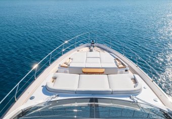 Aglaya yacht charter lifestyle
                        