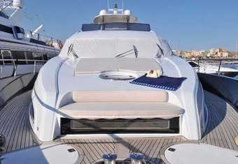 Stela117 yacht charter lifestyle
                        