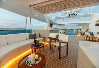 King Baby yacht charter lifestyle