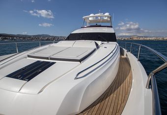 Lady Isabella yacht charter lifestyle
                        