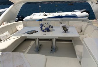 Mazuki yacht charter lifestyle
                        