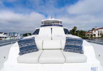 Pilot Lounge yacht charter lifestyle
                        