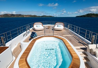 Driftwood yacht charter lifestyle
                        