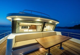 By C.F. yacht charter lifestyle
                        