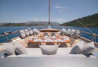 Silver Moon yacht charter lifestyle
                        