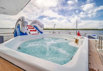 Rylax yacht charter lifestyle