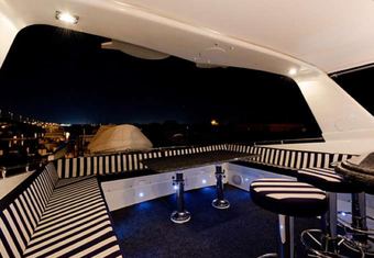 Lifter yacht charter lifestyle