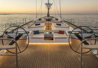 Wolfhound yacht charter lifestyle
                        