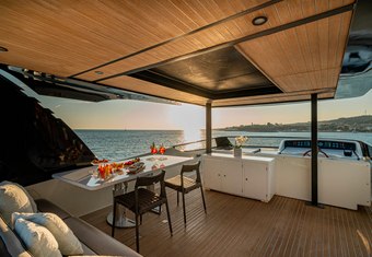 Whitehaven yacht charter lifestyle