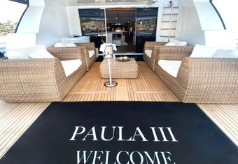 Infinity yacht charter lifestyle