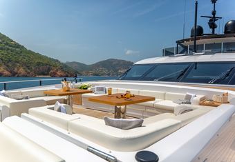 Lady Dia yacht charter lifestyle
                        
