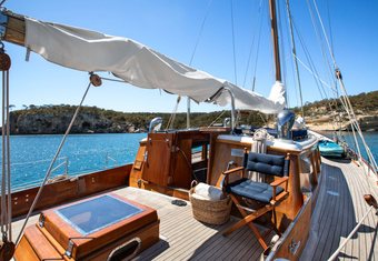 Gael I yacht charter lifestyle
                        