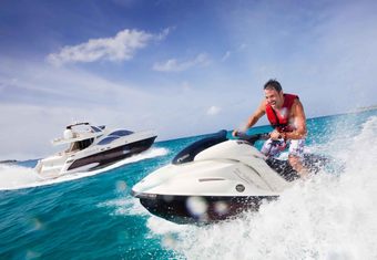 The Sultans Way 007 yacht charter lifestyle
                        