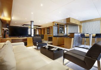 Megaway 128 yacht charter lifestyle
                        