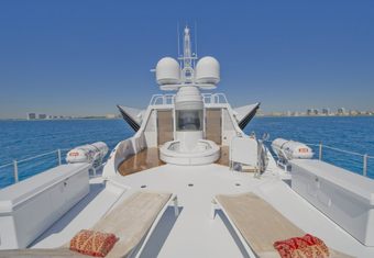 Triumphant Lady yacht charter lifestyle
                        