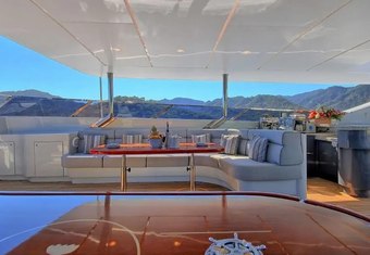 Crocus yacht charter lifestyle
                        