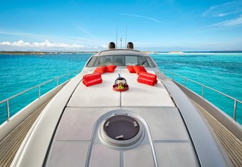 Legendary yacht charter lifestyle
                        