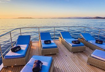 Milaya yacht charter lifestyle
                        