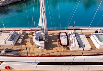 Nocturno yacht charter lifestyle