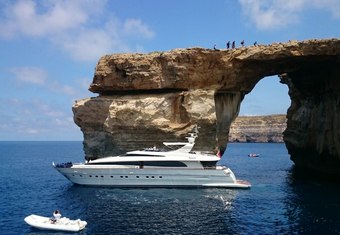 L'Ayazula Yacht Charter in St Tropez