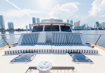 Virginia Sea yacht charter lifestyle