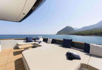 Botiguer yacht charter lifestyle