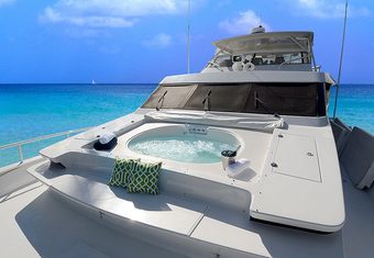 Suite Life yacht charter lifestyle
                        