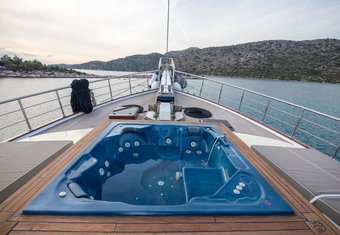 Nevra Queen yacht charter lifestyle
                        