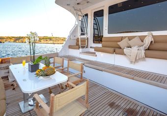 Astrape yacht charter lifestyle
                        