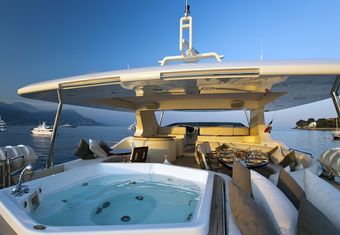 Grande yacht charter lifestyle
                        