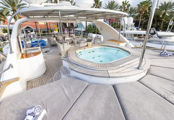 Arthur's Way yacht charter lifestyle
                        