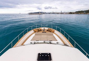 Passion yacht charter lifestyle
                        