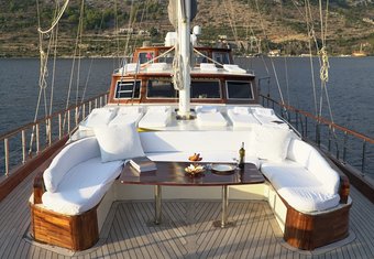 Ilknur Sultan yacht charter lifestyle
                        