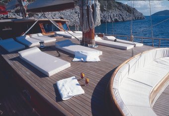 EYLUL DENIZ II yacht charter lifestyle
                        