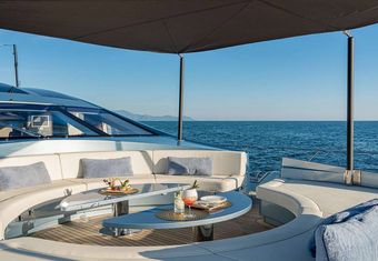 55 Fiftyfive yacht charter lifestyle
                        