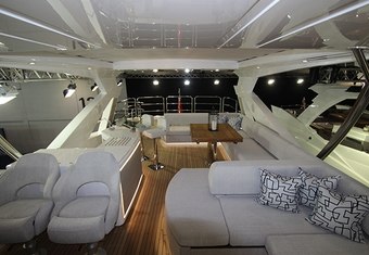 Maroma VI yacht charter lifestyle
                        