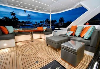 Do it Anyway yacht charter lifestyle
                        