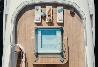O'Madeleine yacht charter lifestyle