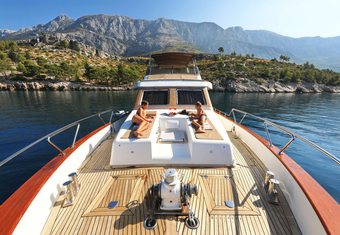 Blanka yacht charter lifestyle
                        