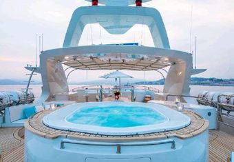 Arthur's Way yacht charter lifestyle
                        