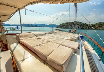Grand Alaturka yacht charter lifestyle