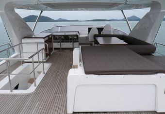 Mirage yacht charter lifestyle
                        