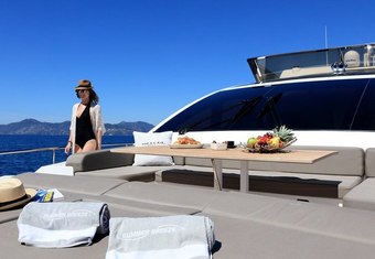 Summer Breeze I yacht charter lifestyle