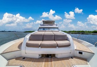 Oceana yacht charter lifestyle