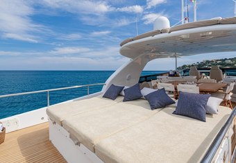 Daddy's Dream 888 yacht charter lifestyle