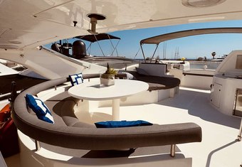 Arcelia yacht charter lifestyle