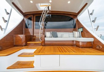 Boujie yacht charter lifestyle