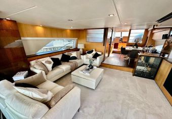 JoliDor yacht charter lifestyle
                        